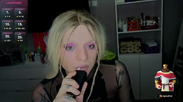 Kkkylie online show from March 3, 1:11 am