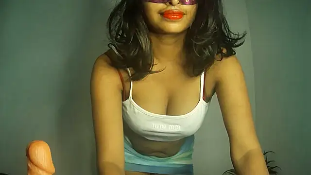Minu Cam online show from June 13, 4:59 pm