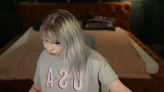 Yuki sun online show from November 9, 7:21 pm