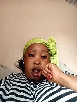 OCEANSQUITERXXX online show from March 16, 7:45 am