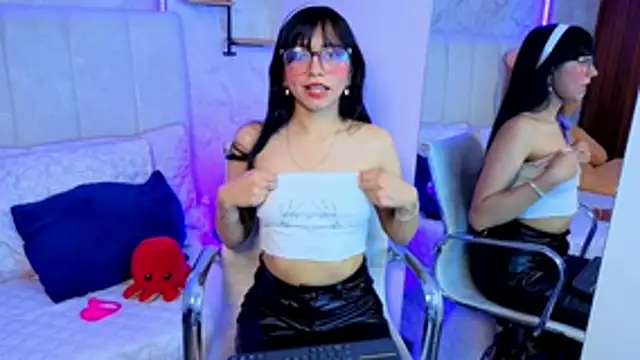 VioletxBloom online show from January 15, 8:04 pm