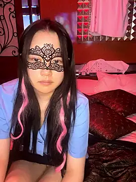 NENEandOJI online show from November 2, 12:30 pm