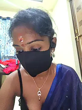 Snapshot of mounika26 chatting on October 21, 8:29 am mounika26 online show from October 21, 8:29 am