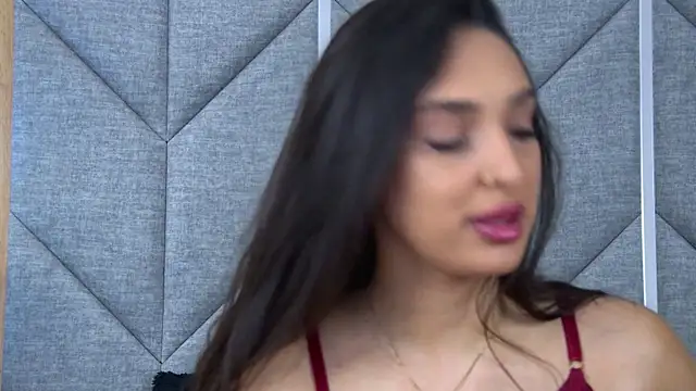 Kimberlymav online show from April 6, 4:23 am