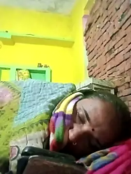 Rubi12A online show from December 18, 12:15 am