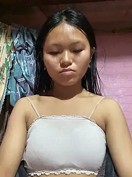 milo bae online show from February 14, 11:40 pm