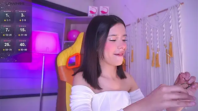 Lana Dreams  online show from November 29, 1:31 am