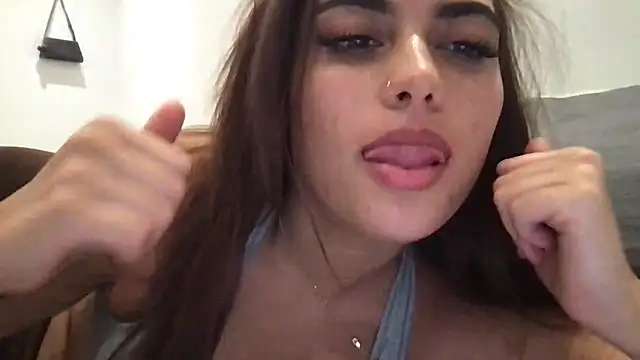 Snapshot of only1miasahalal chatting on October 4, 3:34 am only1miasahalal online show from October 4, 3:34 am