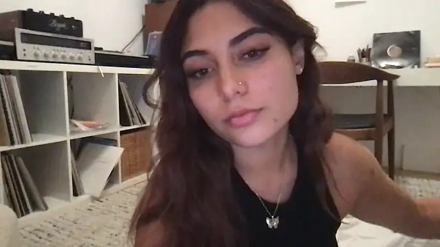 Snapshot of only1miasahalal chatting on September 27, 6:53 am only1miasahalal online show from September 27, 6:53 am