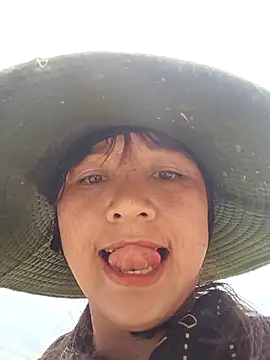 Mini3333 online show from April 10, 9:04 am