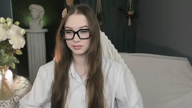 ArielSykes online show from February 28, 12:10 am