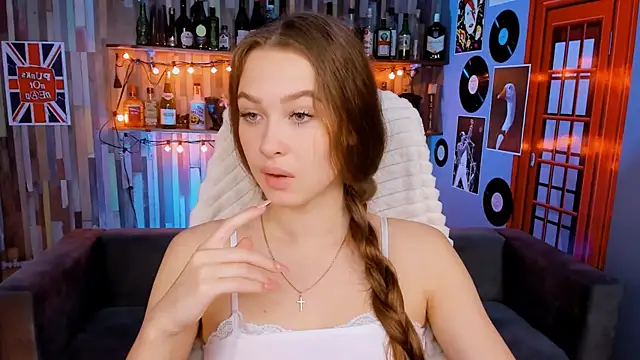 ArielSykes online show from July 15, 10:20 am