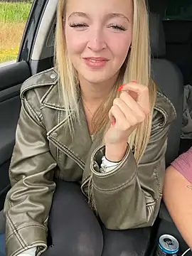 emilypeperoni online show from July 20, 12:29 pm