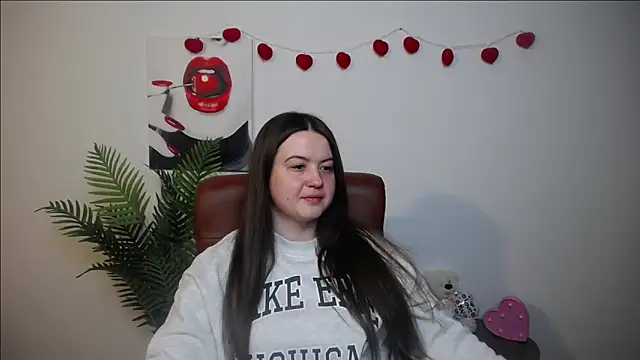 MavkaCute online show from February 11, 7:59 pm