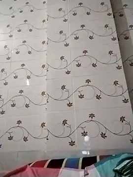 khhlmn online show from October 7, 7:07 pm