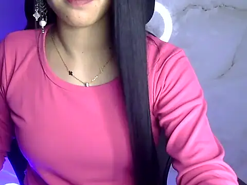 Snapshot of kaira_sharma11 chatting on October 15, 5:04 pm kaira sharma11 online show from October 15, 5:04 pm