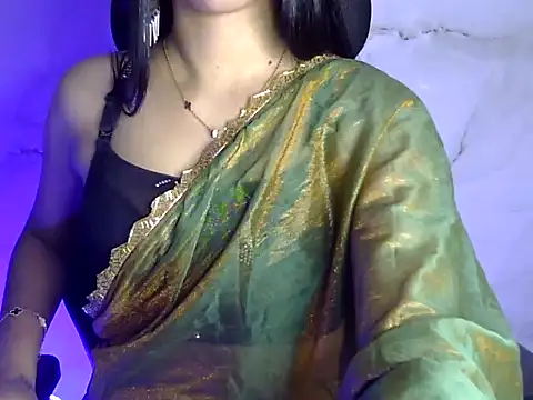 Snapshot of kaira_sharma11 chatting on October 18, 6:49 am kaira sharma11 online show from October 18, 6:49 am