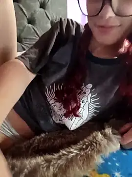 mae lyra online show from March 2, 8:15 pm