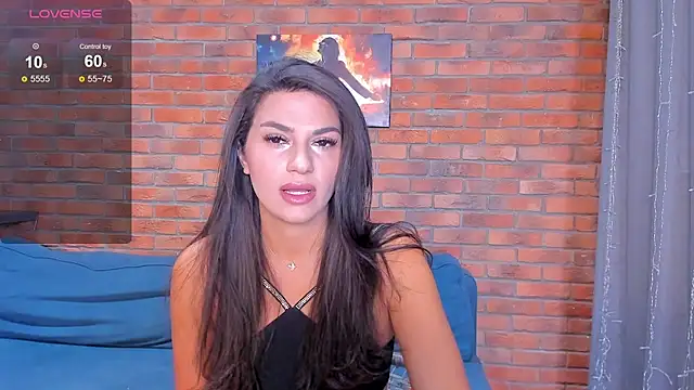Snapshot of Andriana_1 chatting on October 22, 12:37 am Andriana 1 online show from October 22, 12:37 am