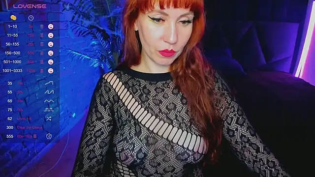 Cutiee Alicee online show from November 10, 8:59 pm