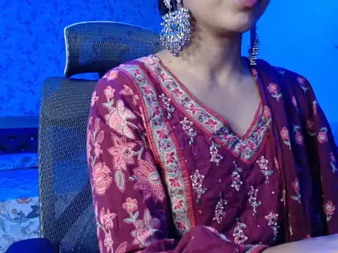 snow white123 online show from December 17, 10:03 pm