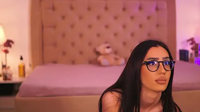 ChloeObril online show from April 16, 3:40 am