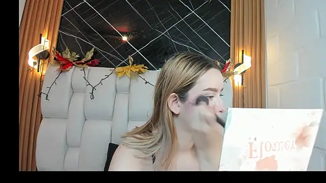 kristal joi dl online show from December 14, 1:28 pm