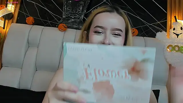 kristal joi dl online show from November 2, 2:31 pm