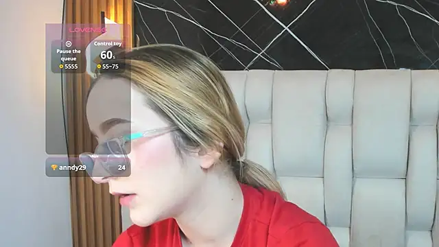 kristal joi dl online show from November 28, 1:14 pm