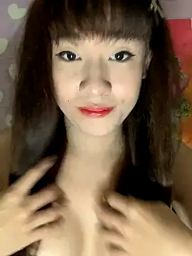 Snapshot of SassyLaurier chatting on October 25, 9:21 pm SassyLaurier online show from October 25, 9:21 pm