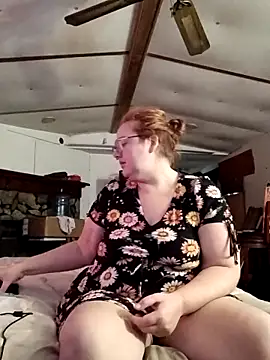 XEmoxkittyx online show from February 17, 6:29 pm