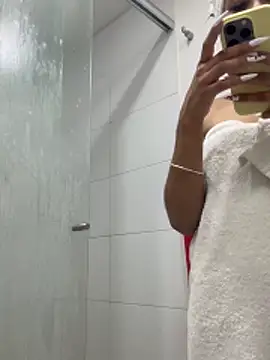 Victoria alson online show from December 18, 2:00 pm