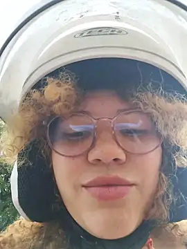 SirenRouge 69 online show from March 30, 8:30 pm