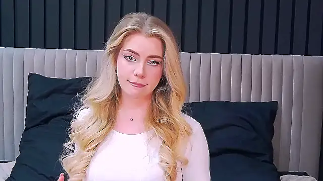 MilanaCeleste online show from November 18, 6:09 pm