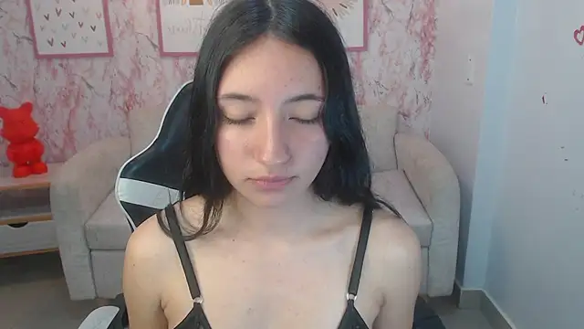 Kylie ch1 online show from November 9, 4:25 pm