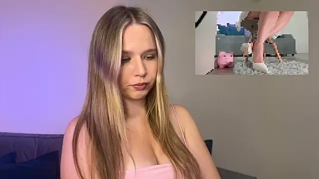 GoddessRoss online show from October 13, 5:59 pm