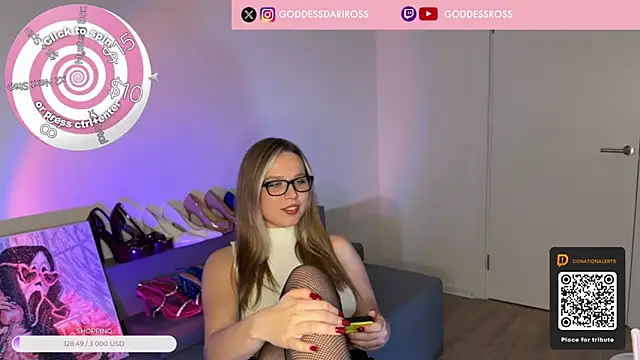 GoddessRoss online show from December 1, 6:43 pm