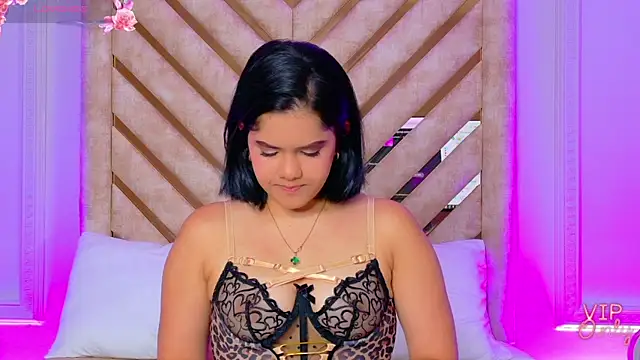 Martina-Roberts- online show from January 12, 5:12 am