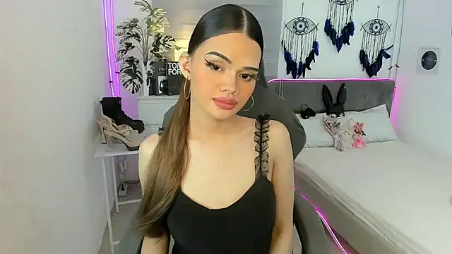 Snapshot of tstoni_talks chatting on October 2, 5:45 am tstoni talks online show from October 2, 5:45 am