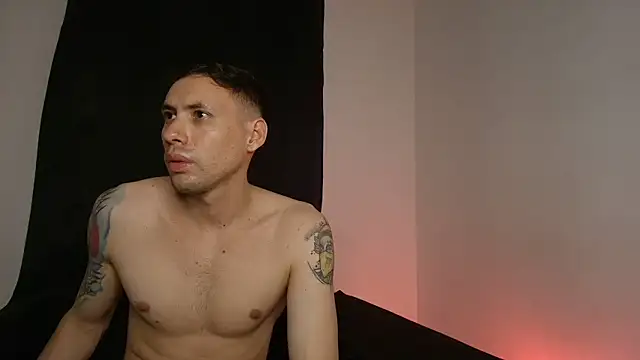 Snapshot of Demian-melany chatting on September 20, 3:05 am Demian-melany online show from September 20, 3:05 am