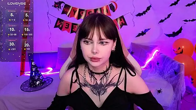 Morana Batt online show from October 31, 2:35 am