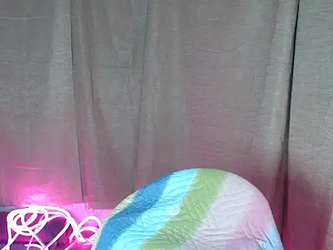 Gorgeous mariax online show from September 23, 6:39 pm