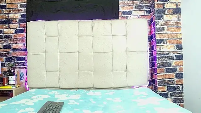 marilunabrown303av online show from September 24, 12:59 pm