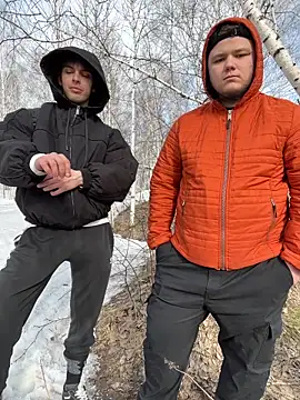 desiredude9 online show from April 2, 9:29 am