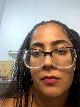 Jessyivonne online show from November 19, 12:32 am