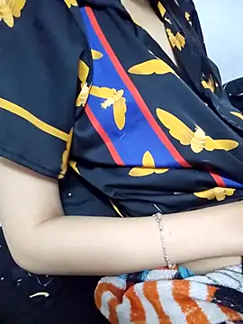 Snapshot of _Thaotam_ chatting on September 17, 12:25 pm  Thaotam  online show from September 17, 12:25 pm