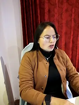 Daliz Leon online show from November 16, 10:54 pm