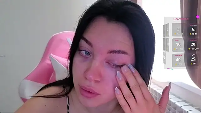 Snapshot of AmeliaSonk231 chatting on October 21, 6:06 am AmeliaSonk231 online show from October 21, 6:06 am