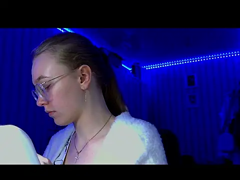 bellameow88 online show from December 15, 11:26 am