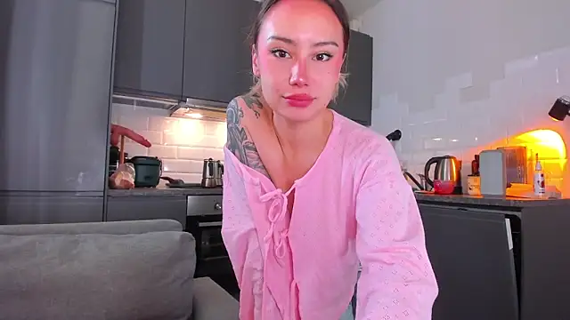 baobei03 online show from October 3, 8:08 am